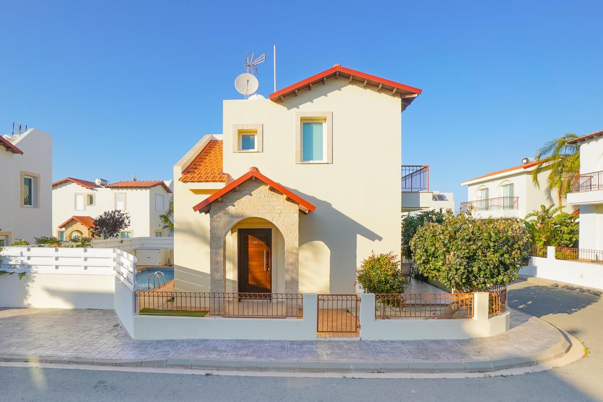 Villa Francesca Паралимни Экстерьер фото