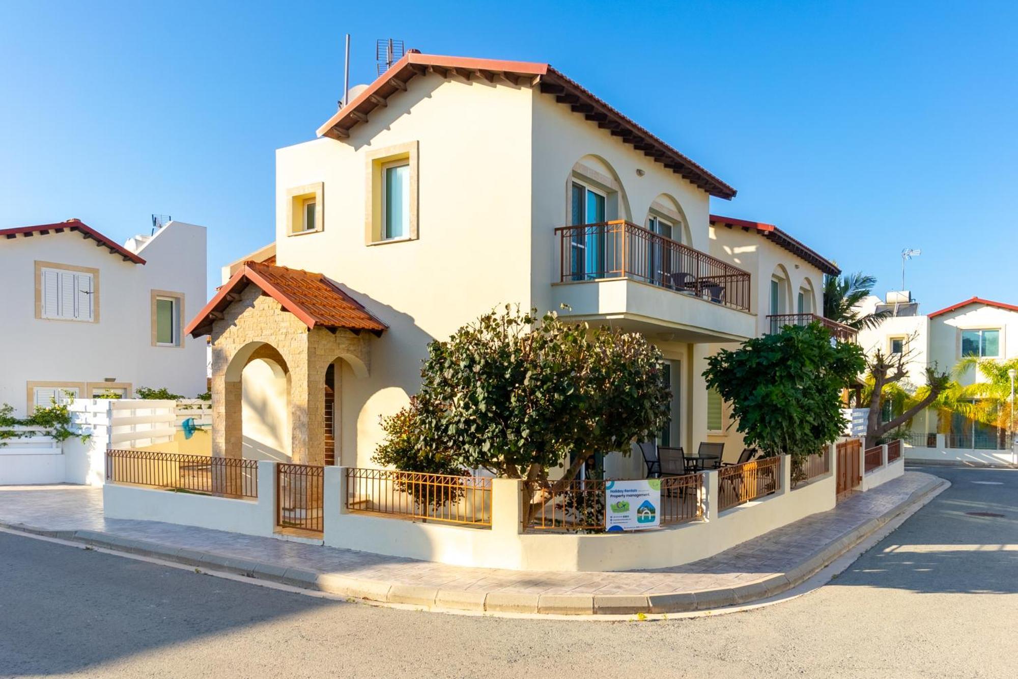 Villa Francesca Паралимни Экстерьер фото